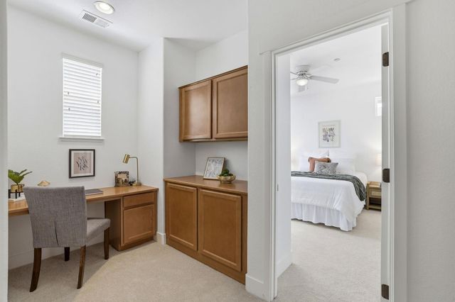 414 17th St, Sacramento, CA 95811