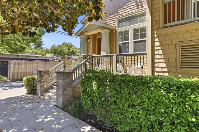 414 17th St, Sacramento, CA 95811