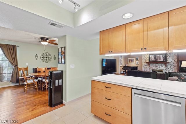 3984 Landsdown Place, Las Vegas, NV 89121