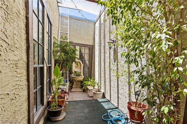 3984 Landsdown Place, Las Vegas, NV 89121