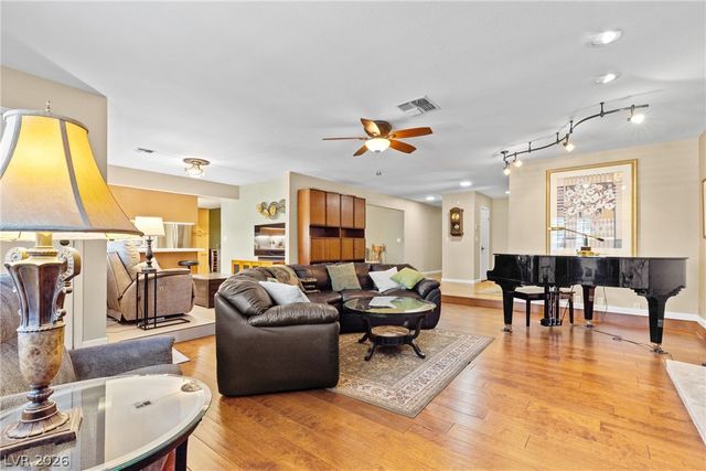 3984 Landsdown Place, Las Vegas, NV 89121