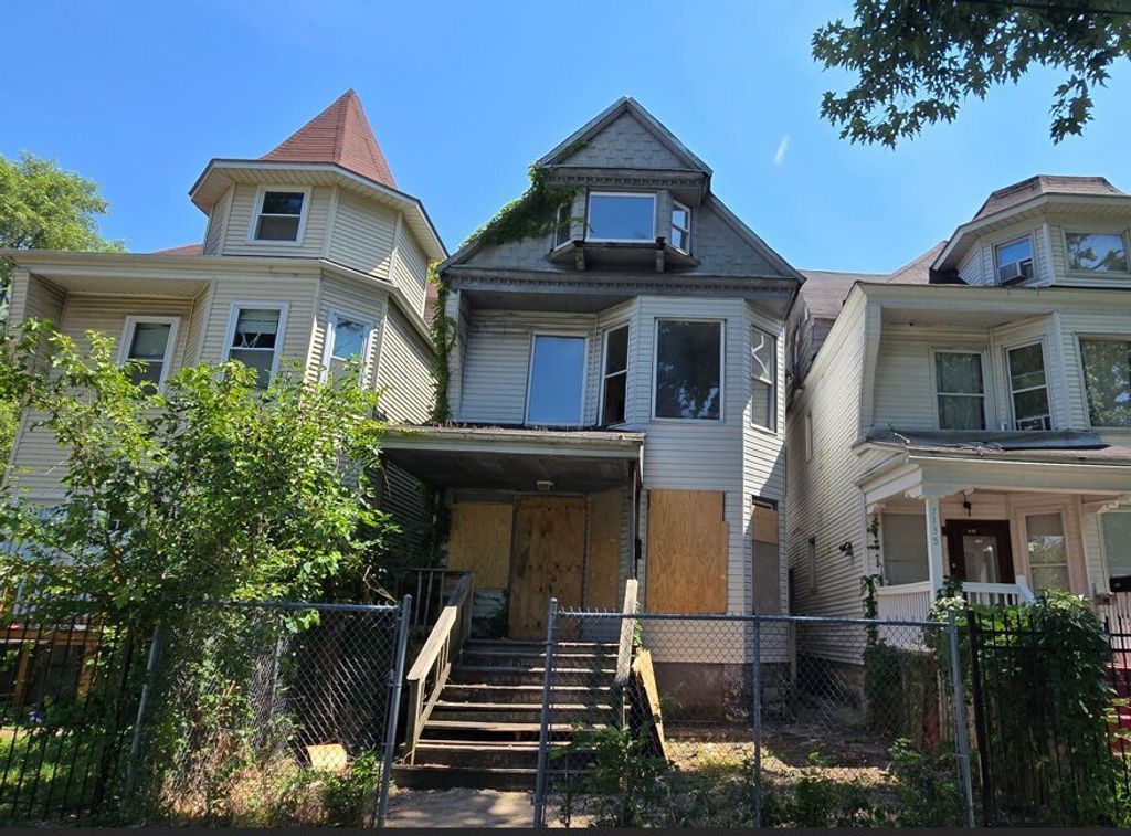 7133 S Eggleston Avenue, Chicago, IL 60621