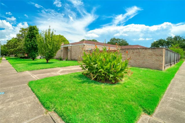 10919 Villa Lea Lane, Houston, TX 77071