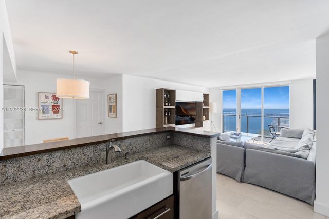 1155 Brickell Bay Dr 2409, Miami, FL 33131