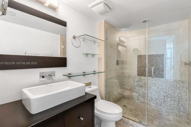 1155 Brickell Bay Dr 2409, Miami, FL 33131