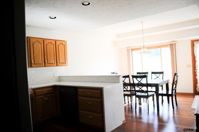5429 S 56th Street, Omaha, NE 68117