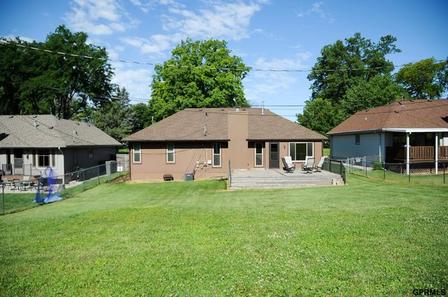 5429 S 56th Street, Omaha, NE 68117