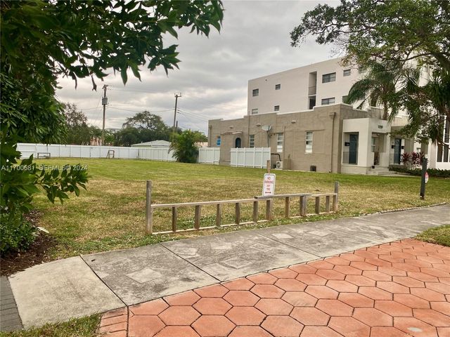 1741 Dewey Street, Hollywood, FL 33020