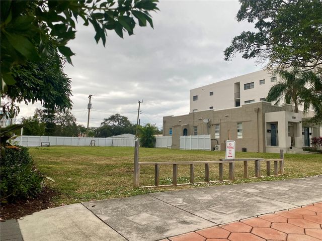 1741 Dewey Street, Hollywood, FL 33020
