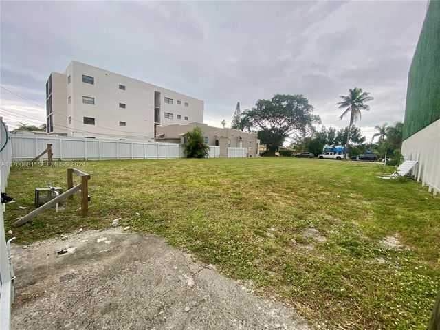 1741 Dewey Street, Hollywood, FL 33020