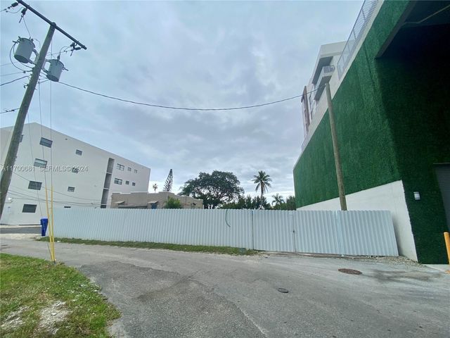 1741 Dewey Street, Hollywood, FL 33020