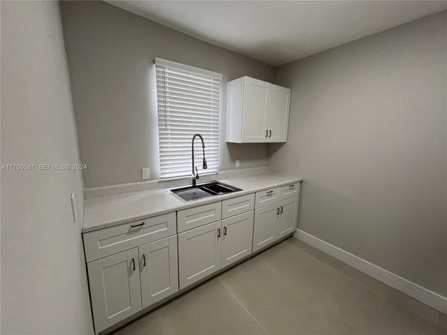 1741 Dewey Street, Hollywood, FL 33020