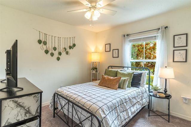 615 VALRI PARK DRIVE, Valrico, FL 33594