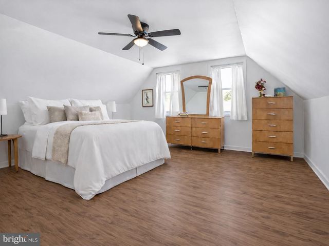 5 MIDDLETON LN, Willingboro, NJ 08046