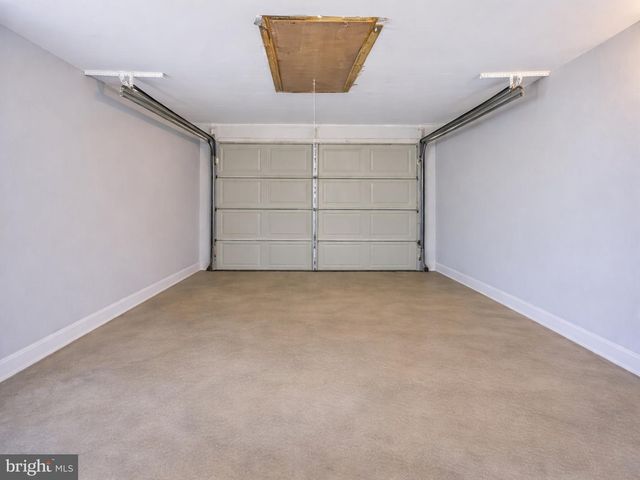 5 MIDDLETON LN, Willingboro, NJ 08046