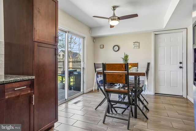 5 MIDDLETON LN, Willingboro, NJ 08046