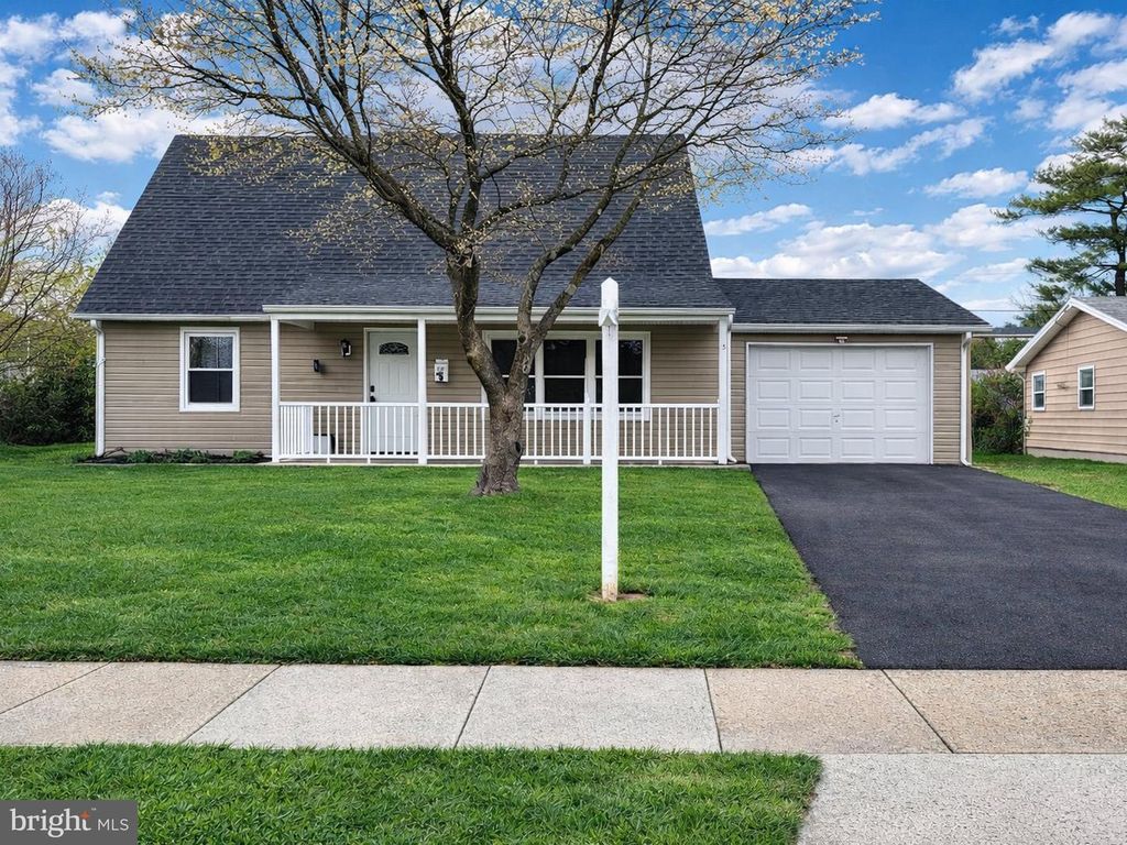 5 MIDDLETON LN, Willingboro, NJ 08046