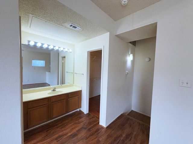7900 Bissonnet Street D1, Houston, TX 77074