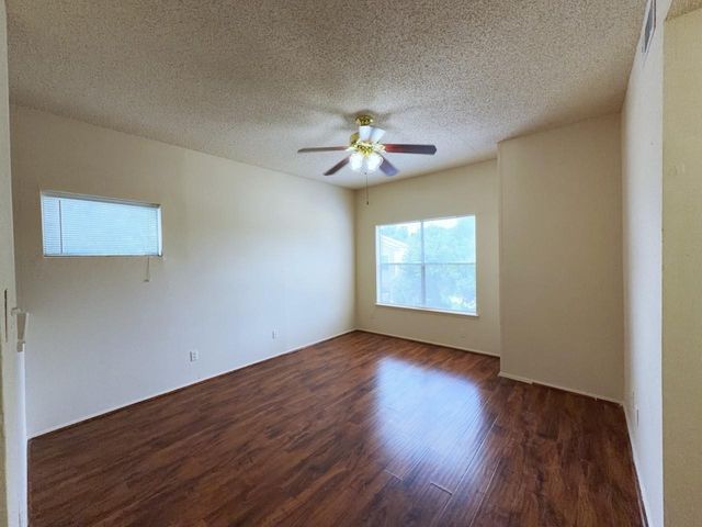 7900 Bissonnet Street D1, Houston, TX 77074