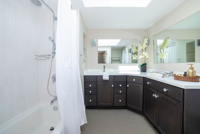 4 Winston Rd, Worcester, MA 01606