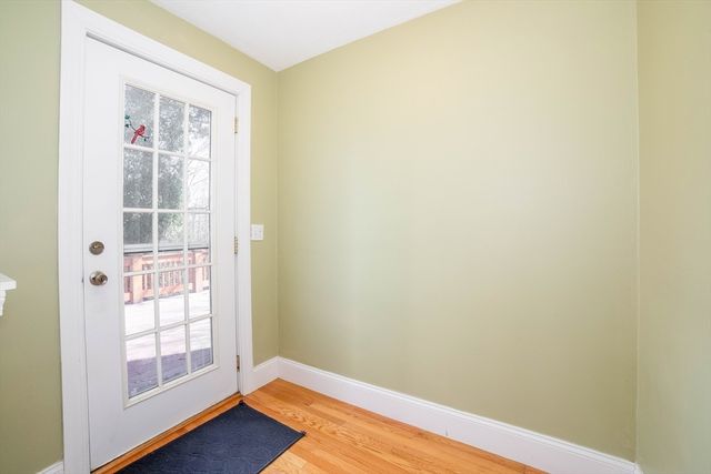 4 Winston Rd, Worcester, MA 01606