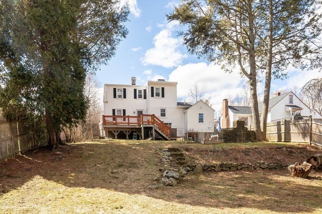 4 Winston Rd, Worcester, MA 01606