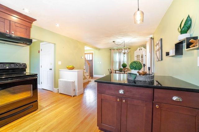 4 Winston Rd, Worcester, MA 01606