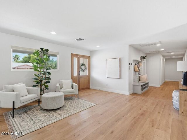 5102 E POINSETTIA Drive, Scottsdale, AZ 85254