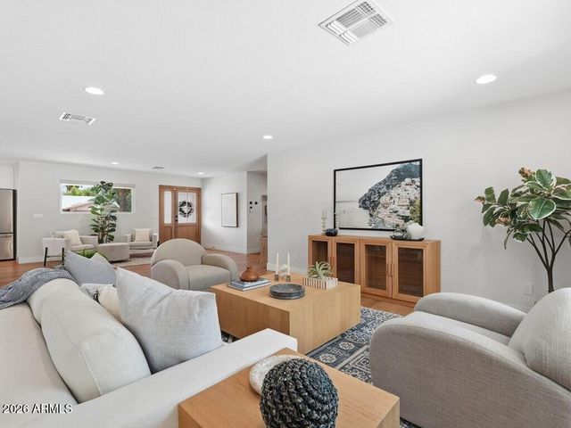 5102 E POINSETTIA Drive, Scottsdale, AZ 85254