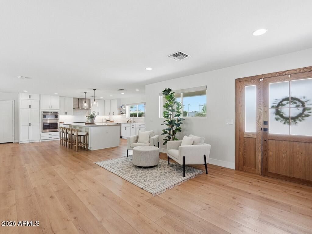 5102 E POINSETTIA Drive, Scottsdale, AZ 85254 — photo 2