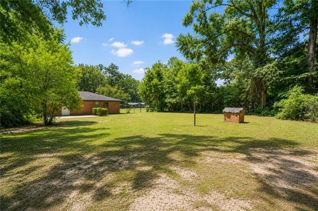 9310 Woodvale Drive, Semmes, AL 36575