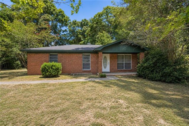 9310 Woodvale Drive, Semmes, AL 36575
