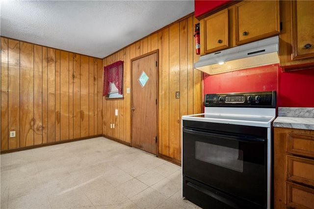 9310 Woodvale Drive, Semmes, AL 36575