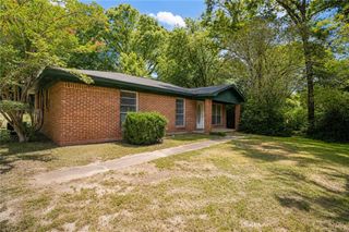9310 Woodvale Drive, Semmes, AL 36575