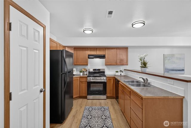 4929 104th Place NE, Marysville, WA 98270