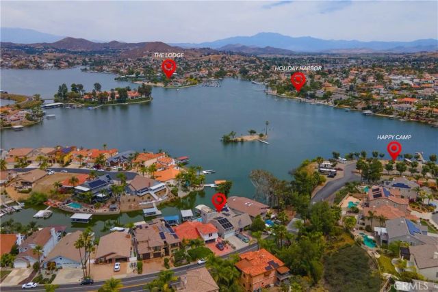 30594 Longhorn Drive, Canyon Lake, CA 92587