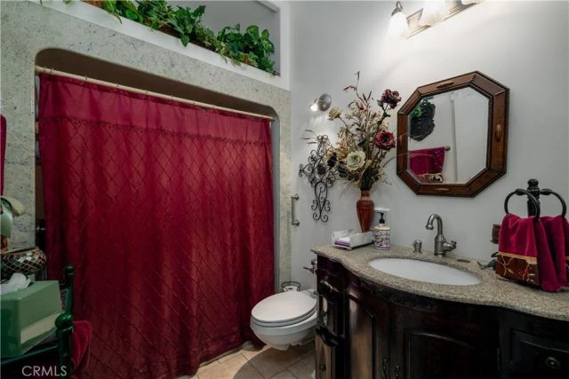 30594 Longhorn Drive, Canyon Lake, CA 92587