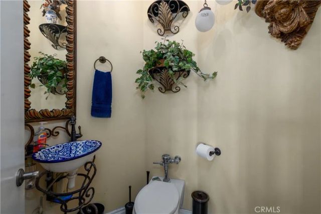 30594 Longhorn Drive, Canyon Lake, CA 92587