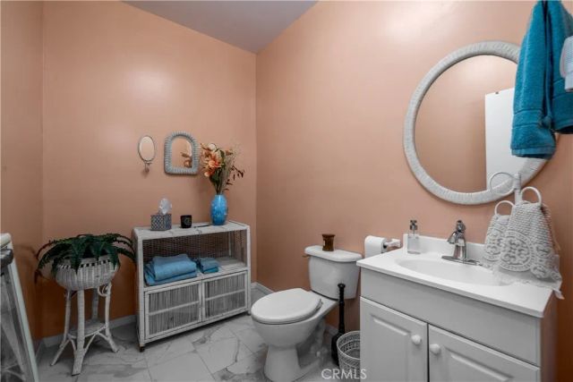 30594 Longhorn Drive, Canyon Lake, CA 92587
