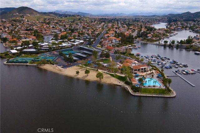 30594 Longhorn Drive, Canyon Lake, CA 92587