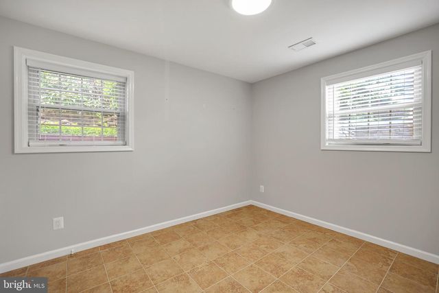 2615 FAIRVIEW DR, Alexandria, VA 22306