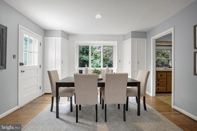 2615 FAIRVIEW DR, Alexandria, VA 22306
