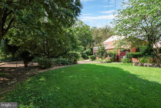 2615 FAIRVIEW DR, Alexandria, VA 22306