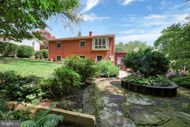 2615 FAIRVIEW DR, Alexandria, VA 22306