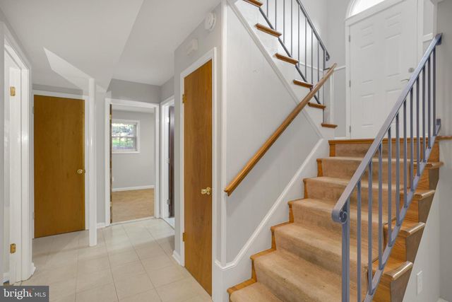 2615 FAIRVIEW DR, Alexandria, VA 22306