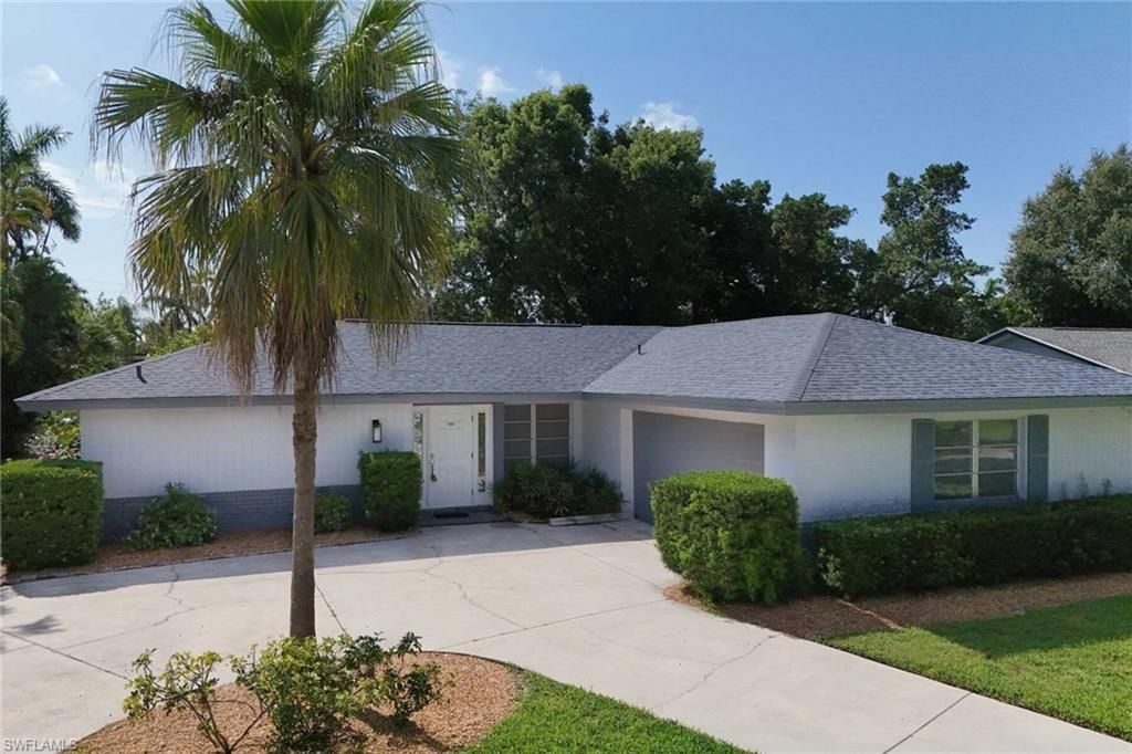 5661 Eichen CIR E, FORT MYERS, FL 33919 — exterior