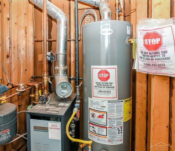 1466 Wilson Avenue, Saginaw Twp, MI 48638