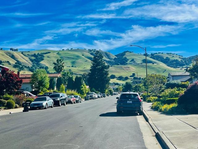 3561 Slopeview Drive, San Jose, CA 95148