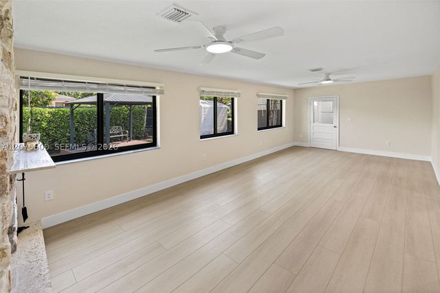 1391 NW 18th St, Homestead, FL 33030