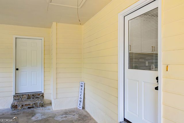 1010 Cherrywood Road, Waycross, GA 31503